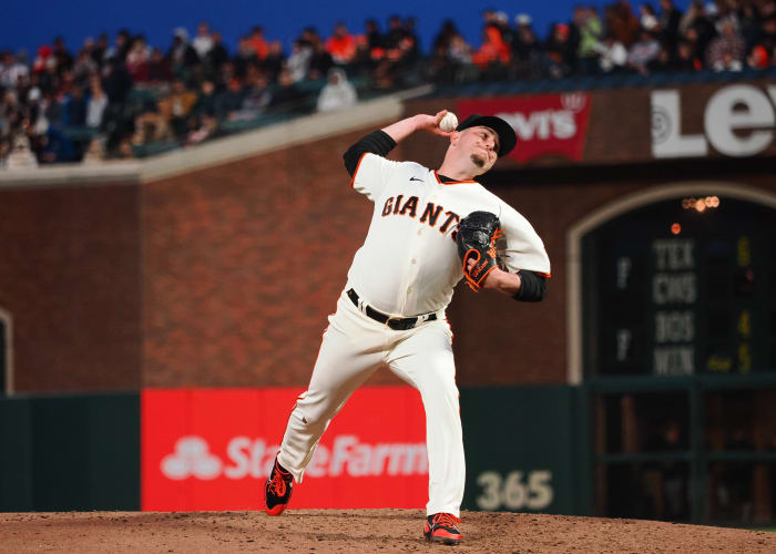 SF Giants relief pitcher Luke Jackson pitches the ball against the San Diego Padres. (2023)